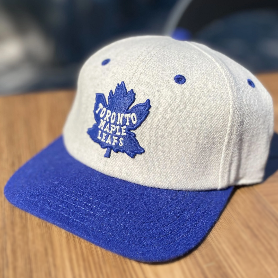 Maple top leafs toque