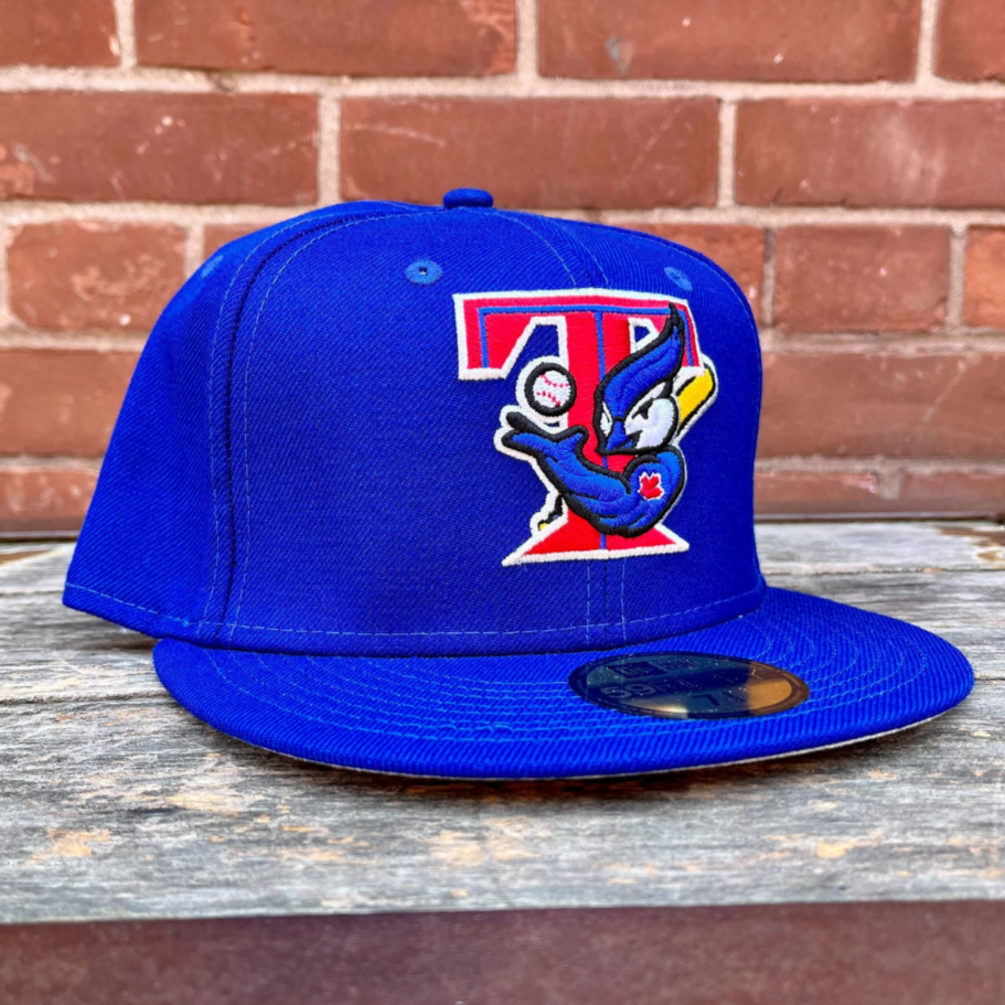 Toronto Blue Jays MLB 2003 Muscle Bird Logo New Era 59Fifty Fitted Hat