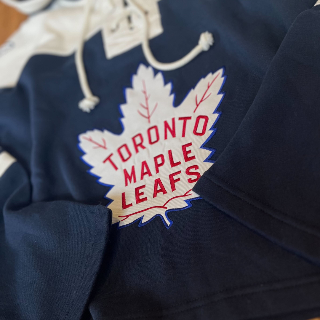 Toronto maple leafs lacer hoodie sale