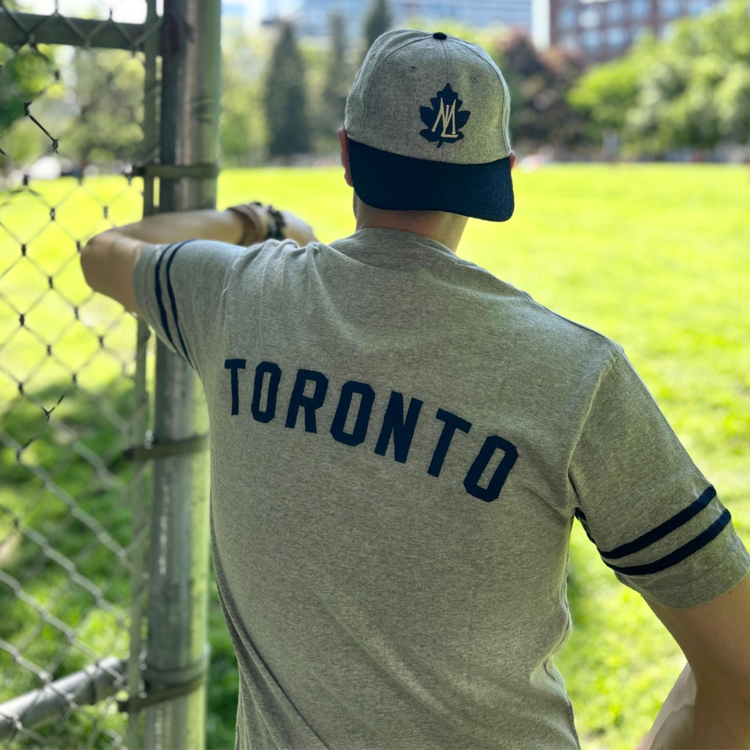 Toronto Maple Leafs Baseball 1960s Atlas Jersey Large